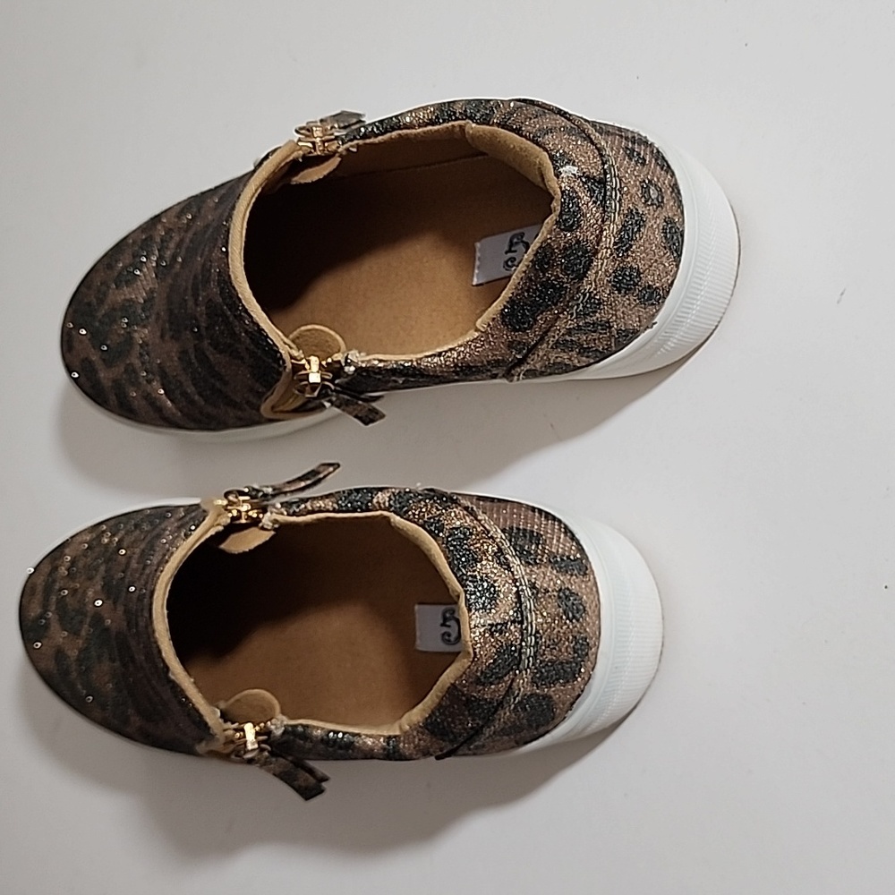 Glitter Leopard Print Shoes Very G Size 8.5 - Picture 3 of 6
